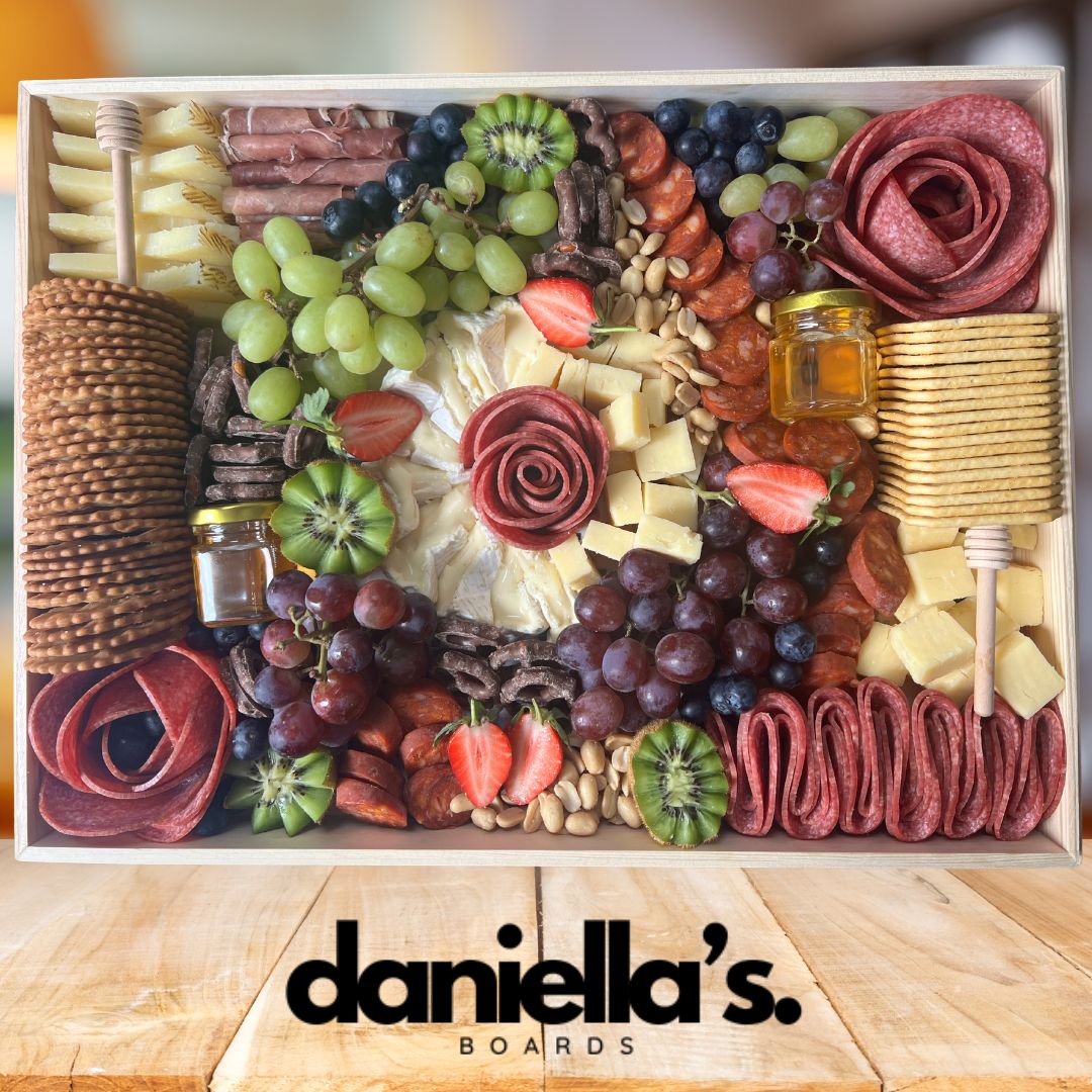 Large Charcuterie Board (4-6 People)